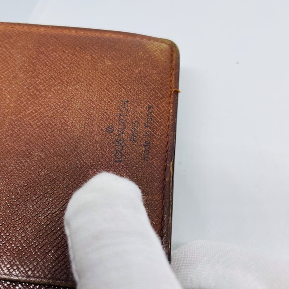 Louis Vuitton Bi fold wallet - Picture 4 of 8